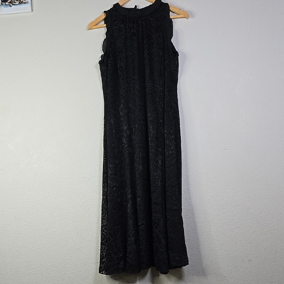 Ellen tracy Black burtout Ruffled A-line Cocktail Dress with Mock Neck size  10. - Picture 1 of 14